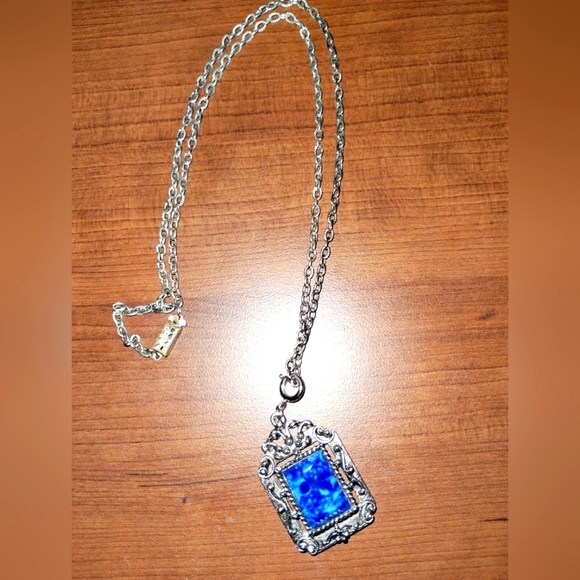 Vintage Sarah Coventry Double Silver Chain Necklace Blue Marble Cross Pendant - Picture 3 of 5